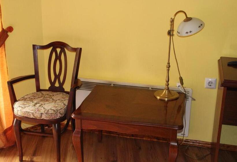 اتاق استاندارد سه نفره, Motel Alas