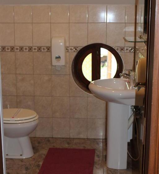 اتاق استاندارد سه نفره, Motel Alas