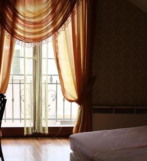 اتاق استاندارد چهار تخته, Motel Alas