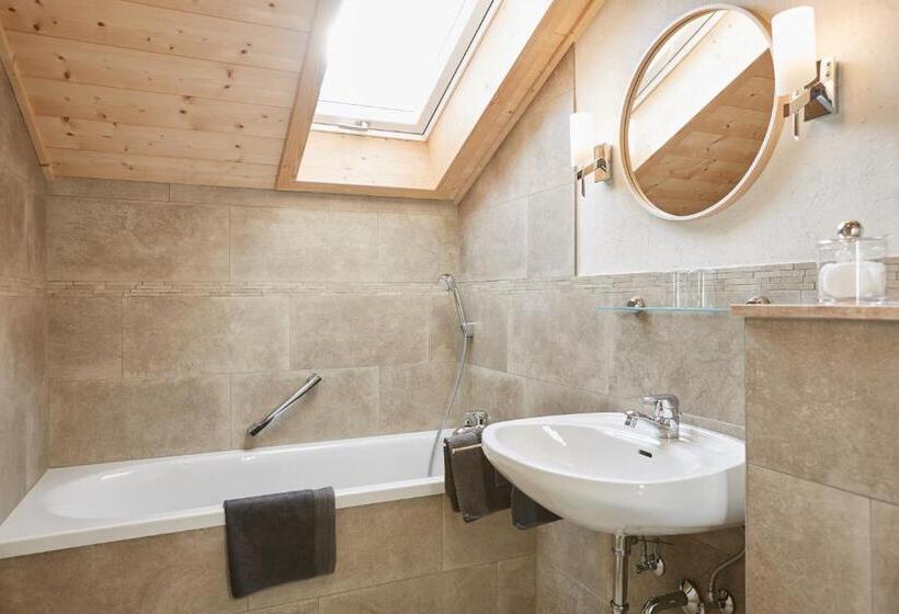 غرفة سوبيريور ذات إطلالة, Boutique Hotel Längenfelder Hof