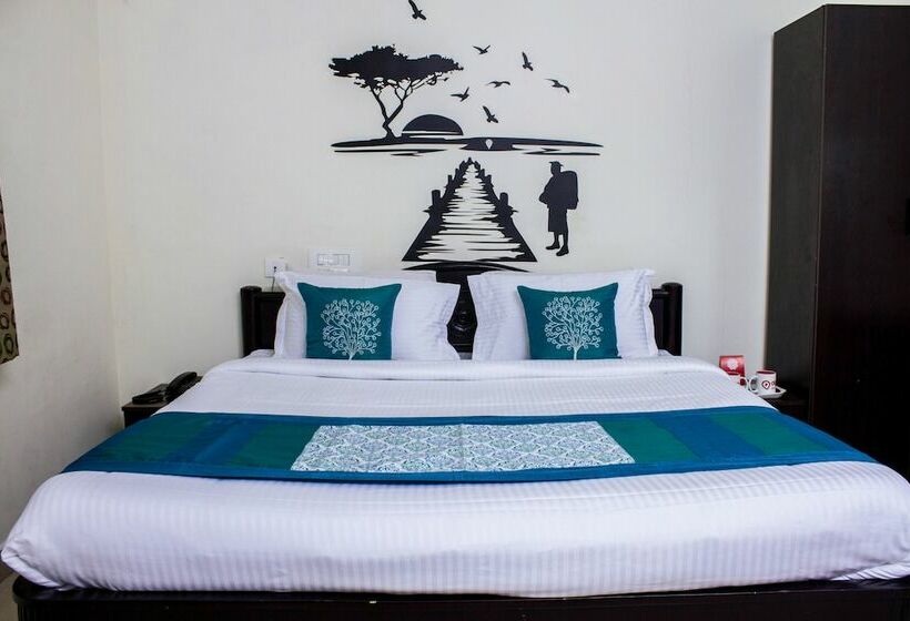 Номер Стандарт, O Padmavathi Puram Near Railway Station