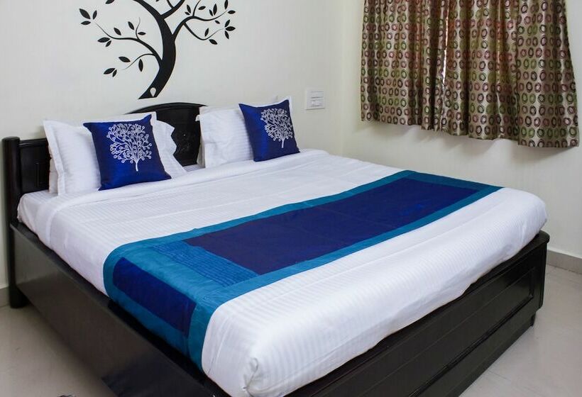 Номер Стандарт, O Padmavathi Puram Near Railway Station