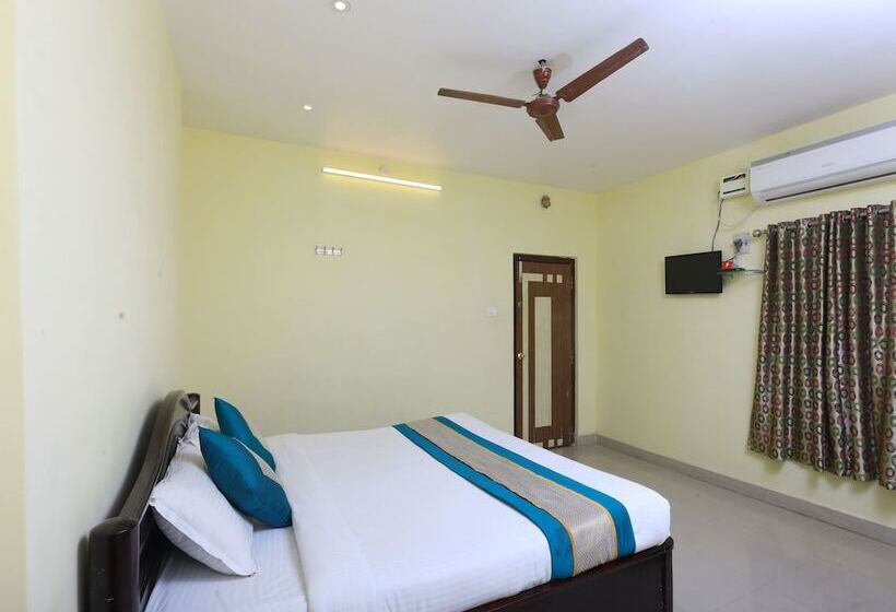 Номер Стандарт, O Padmavathi Puram Near Railway Station