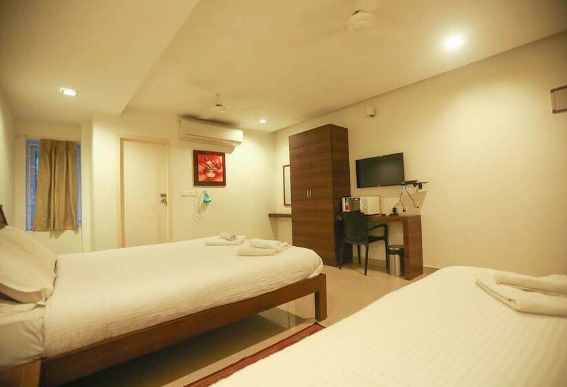 豪华三人间, Ulo Aravindar Residency