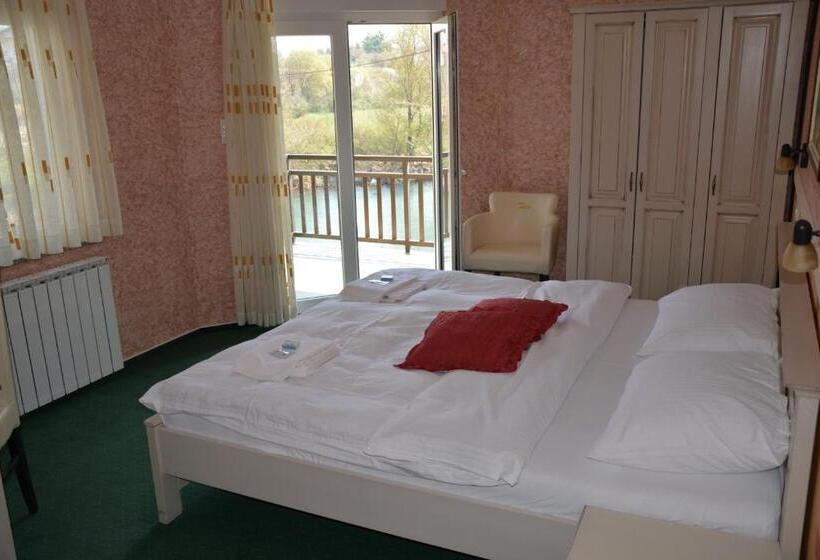 اتاق استاندارد با بالکن, Motel Most