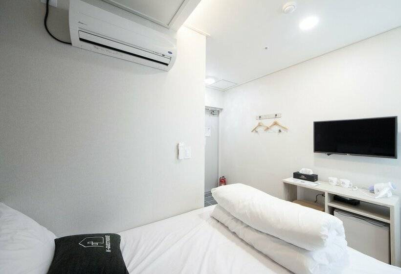 Camera Standard, Kguesthouse Premium Nampo 1