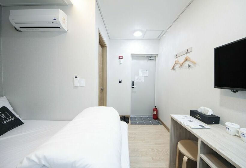 Camera Standard, Kguesthouse Premium Nampo 1