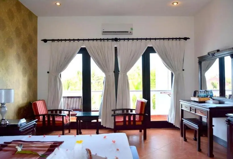 اتاق لوکس با چشم‌انداز باغ, Sea Lion Beach Resort Mui Ne