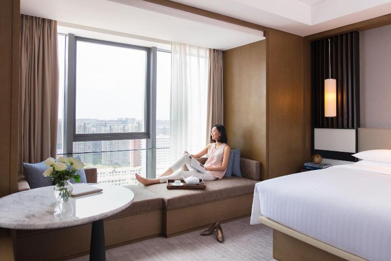 带大床的标准工作室, Ac Hotel By Marriott Boston Cleveland Circle