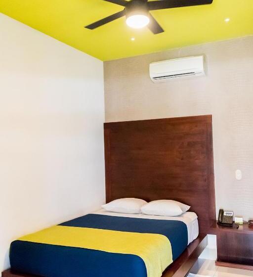 スタンダードシングルルーム, Agualcas