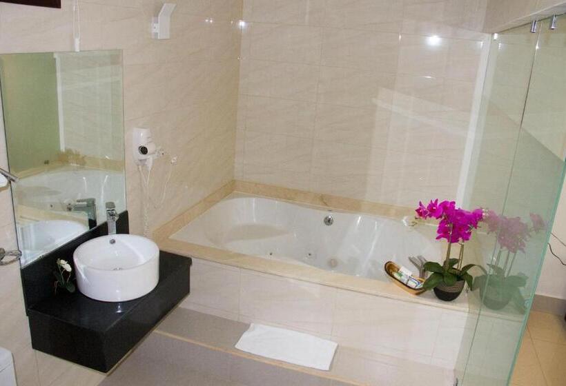 ジュニアスイート, Agualcas