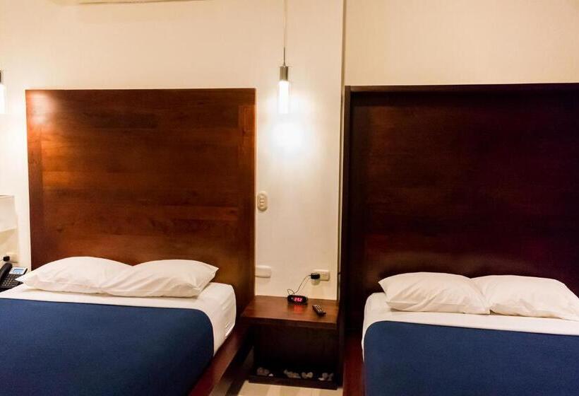 スタンダードルーム, Agualcas