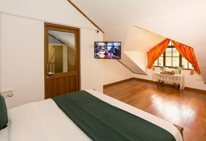 Romantic Room, Bungalow By Camellia