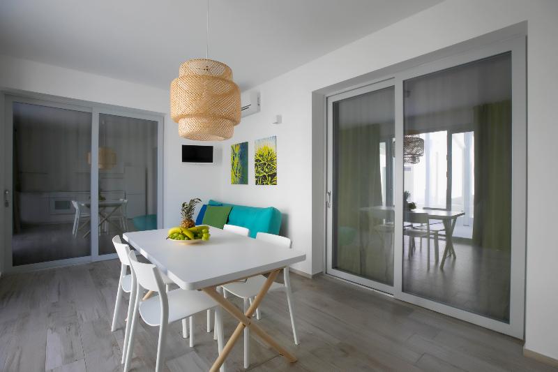 침실 2개 아파트, Camarò Favignana