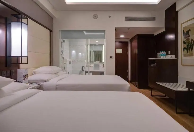 クイーンベッドのデラックスルーム, Courtyard By Marriott Surat