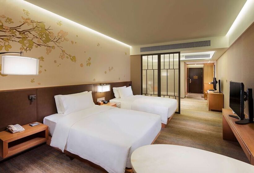 Номер Deluxe, Hilton Garden Inn Shiyan