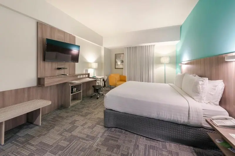 اتاق استاندارد, Holiday Inn Lima Airport, An Ihg