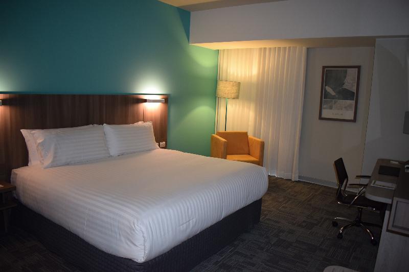 חדר סטנדרט, Holiday Inn Lima Airport, An Ihg