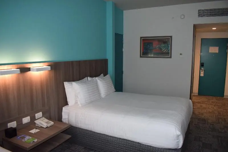 اتاق استاندارد, Holiday Inn Lima Airport, An Ihg