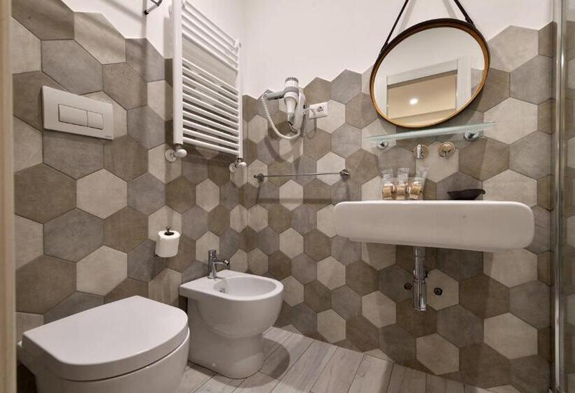 Pokój Superior Trzyosobowy, Relais Barberini