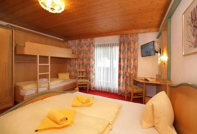 ファミリールーム, Altachhof Hotel Und Ferienanlage   Jokercard Im Sommer Inklusive