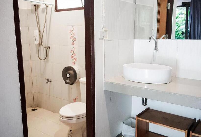 Семейный Номер, Glur Hostel