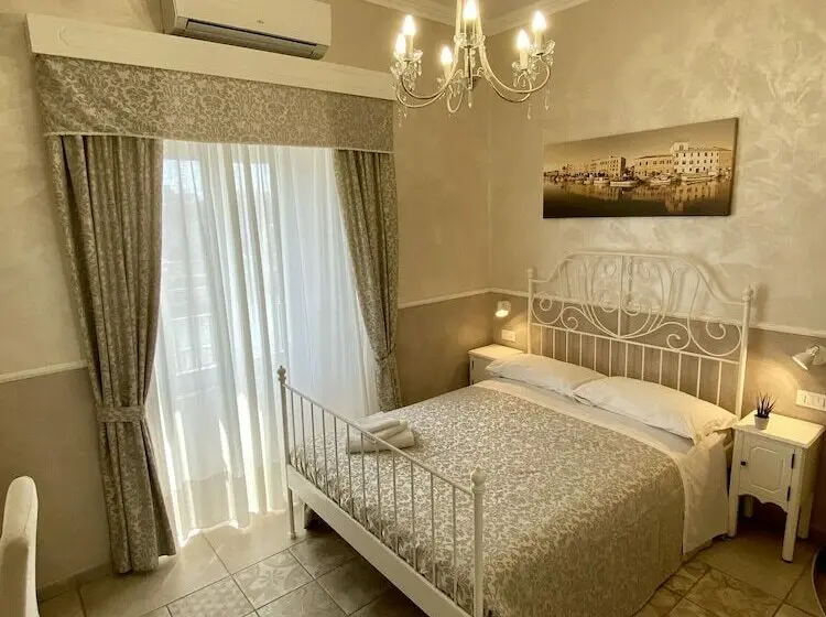 Deluxe Yhden Hengen Huone, Domus Valadier B&b Guesthouse