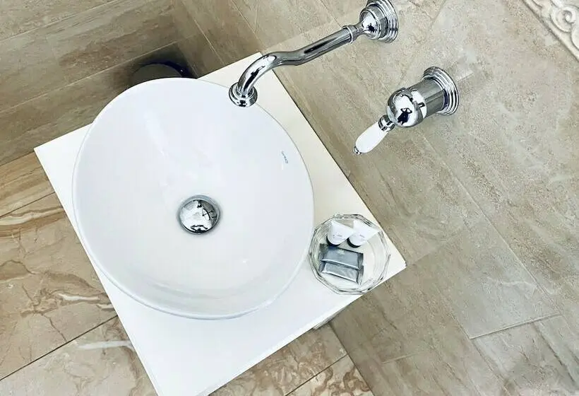Deluxe Yhden Hengen Huone, Domus Valadier B&b Guesthouse