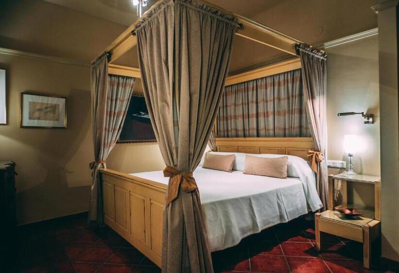 جناح مطلّ علي البحر, Carabeo