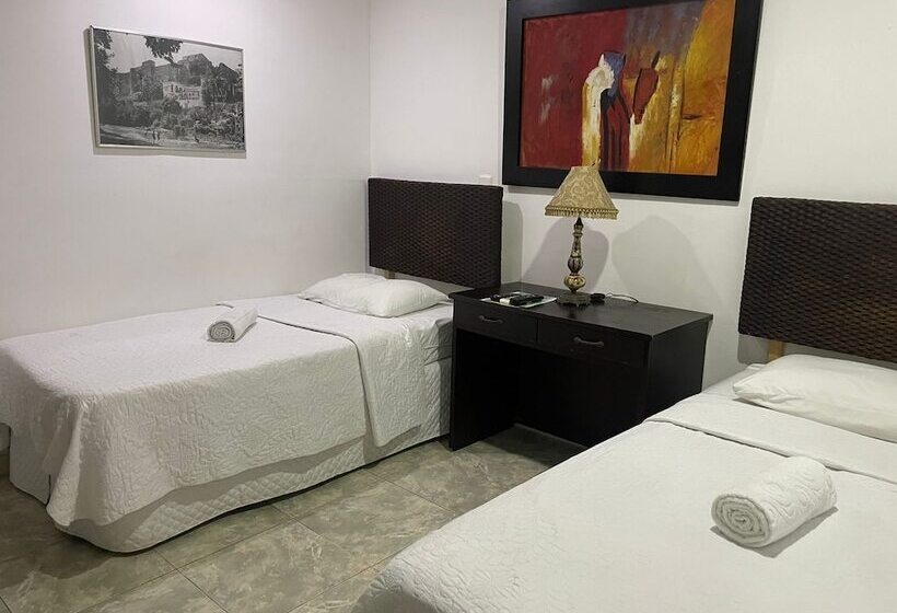 スタンダードルーム, Fegali Art Boutique