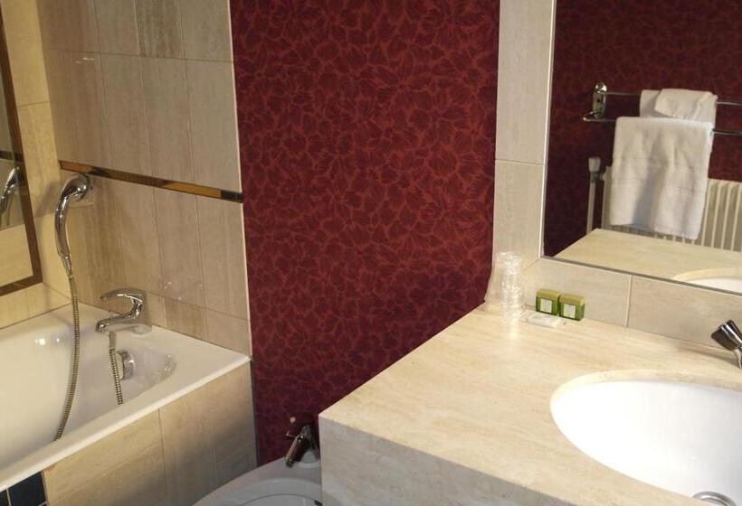 スタンダードルーム, Hôtel Restaurant Des Lys