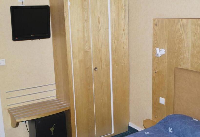 スタンダードルーム, Hôtel Restaurant Des Lys