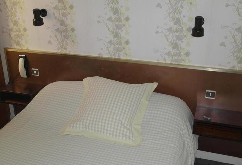 スタンダードルーム, Hôtel Restaurant Des Lys