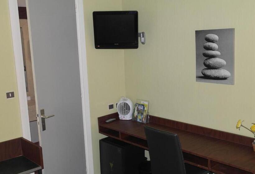 スタンダードルーム, Hôtel Restaurant Des Lys