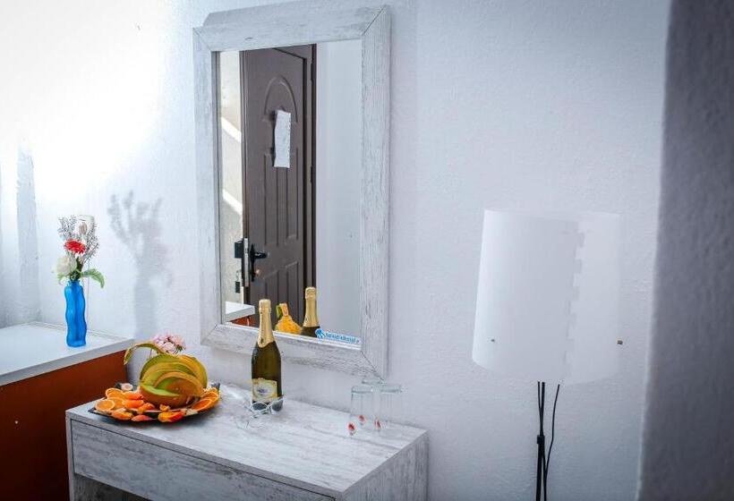 패밀리 룸, Jenny