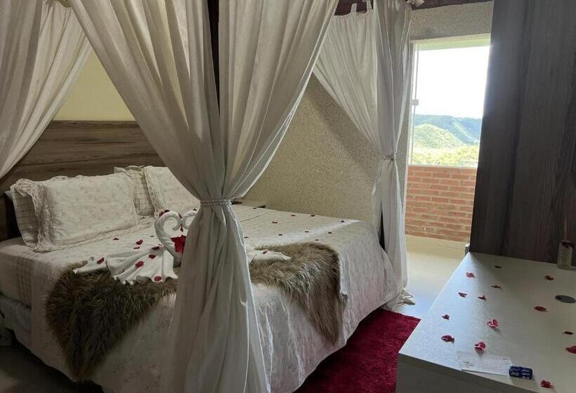 豪华套房, Pedra Do Sino