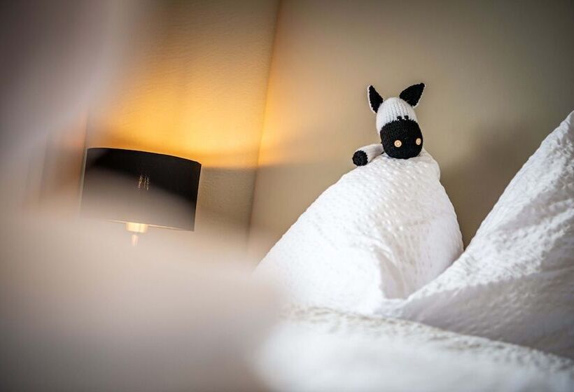 标准单人间, Restaurant La Siala