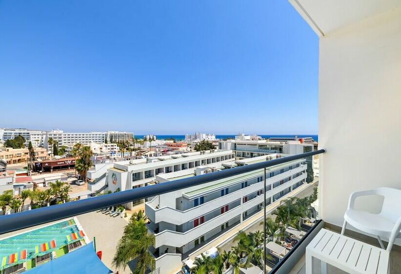 Номер Deluxe Вид на Бассейн, Tasia Maris Seasons - Adults Only