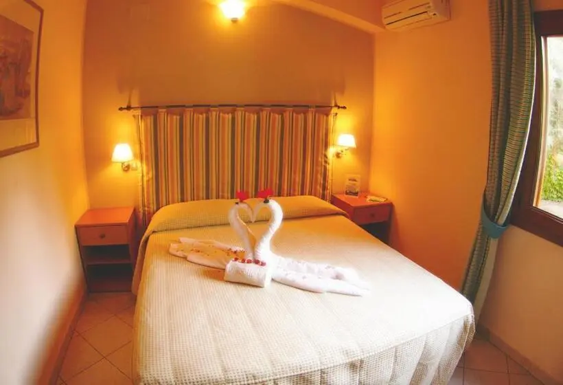 اتاق استاندارد سه نفره, Tonicello Hotel Resort & Spa