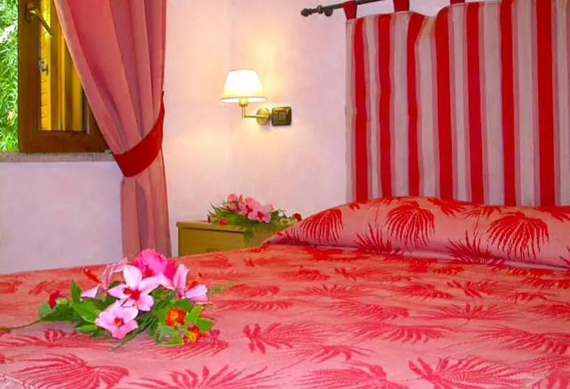 اتاق استاندارد با چشم‌انداز باغ, Tonicello Hotel Resort & Spa