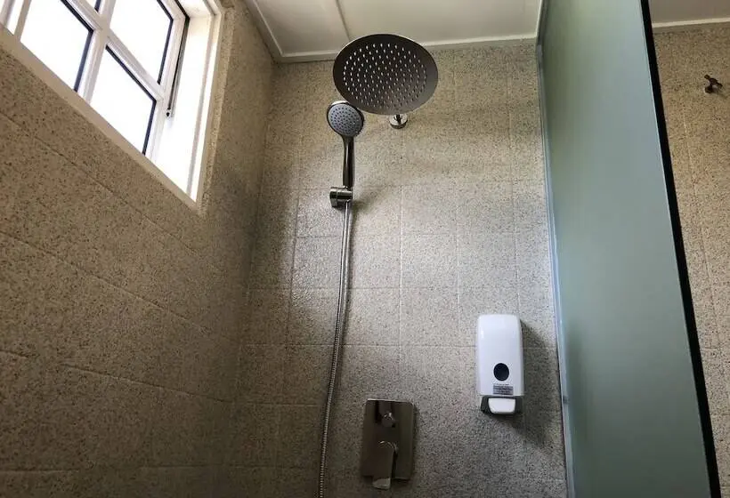 آپارتمان 3 خوابه, Parkland Apartment