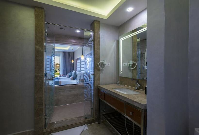 اتاق لوکس, Pickalbatros Sea World Resort Marsa Alam Aqua Park