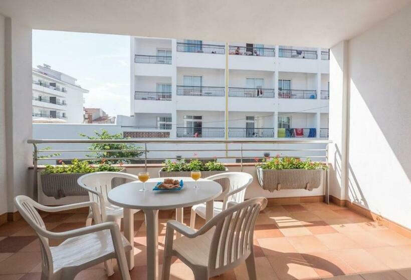 家族用アパートメント, Beatrix 2000 - Caliu Apartments