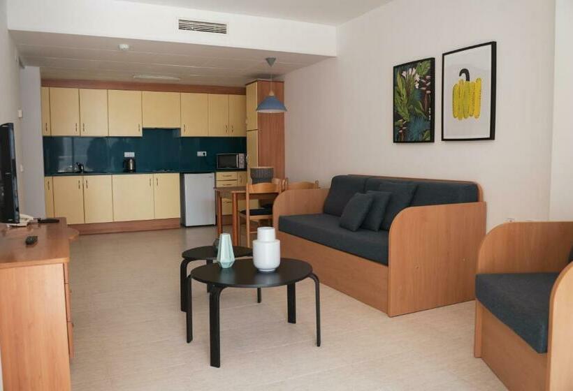 家族用アパートメント, Beatrix 2000 - Caliu Apartments