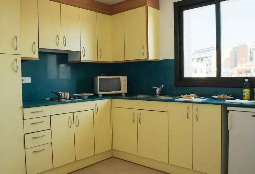 家族用アパートメント, Beatrix 2000 - Caliu Apartments