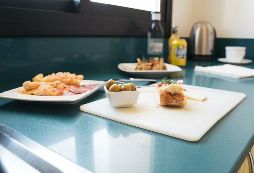 家族用アパートメント, Beatrix 2000 - Caliu Apartments