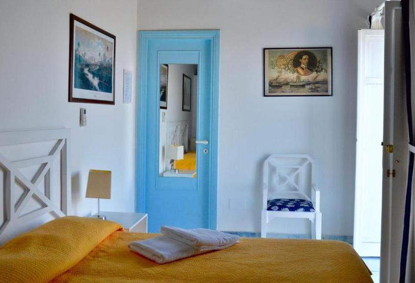 غرفة قياسية مطلّة علي البحر, Agave E Ginestra