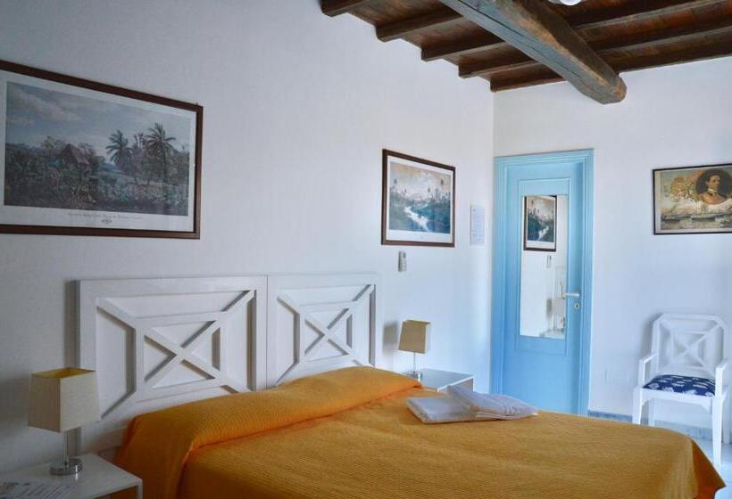 غرفة قياسية مطلّة علي البحر, Agave E Ginestra