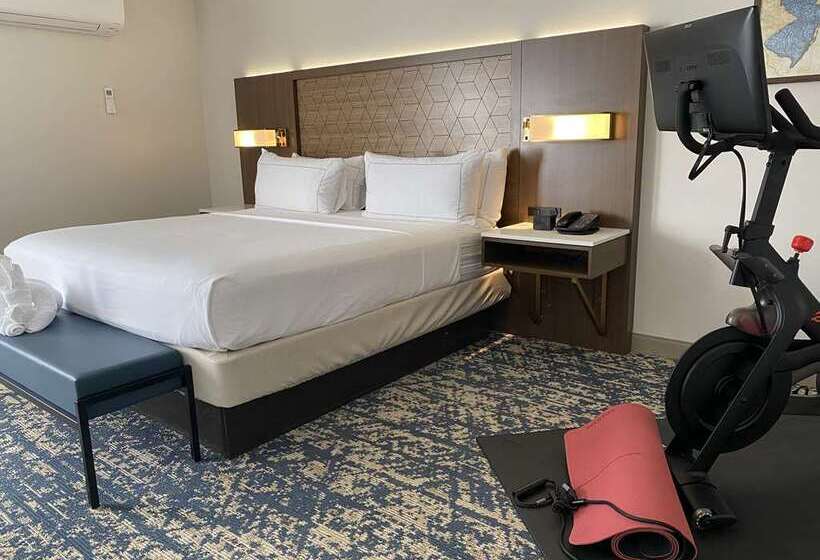 Люкс Кровать Кинг, Homewood Suites By Hilton Conroe