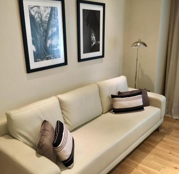 套房, Metropolitano Supara